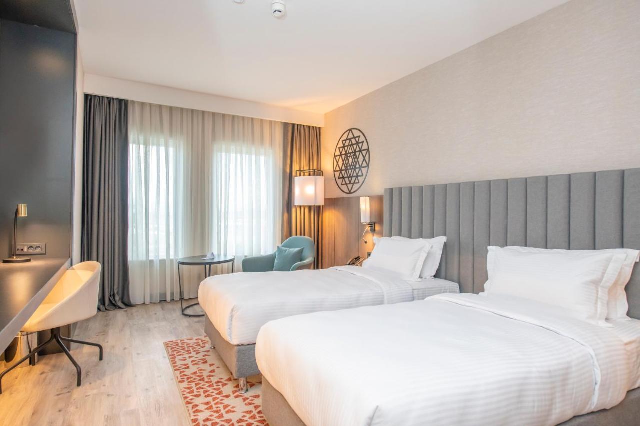 Crowne Plaza Ankara By Ihg Hotel Exterior foto
