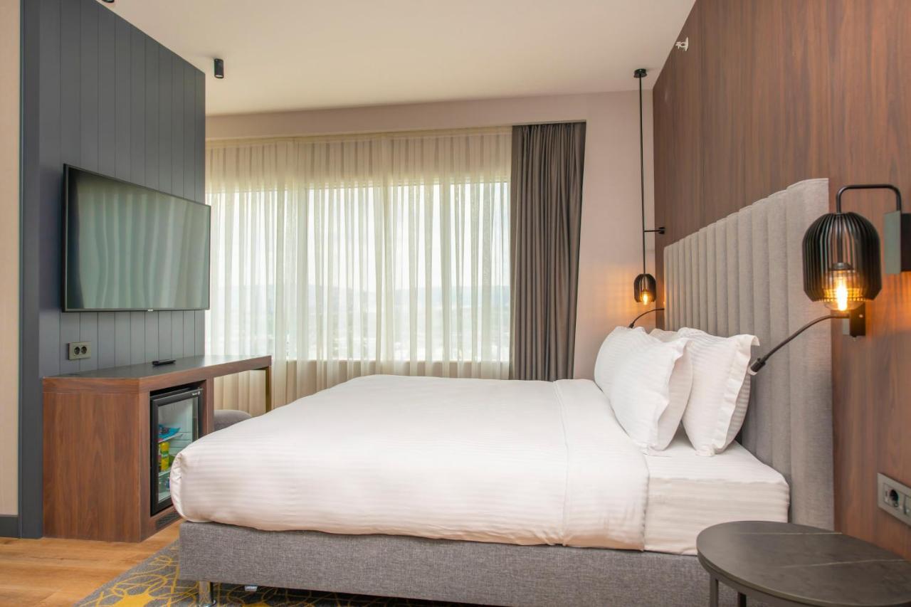 Crowne Plaza Ankara By Ihg Hotel Exterior foto