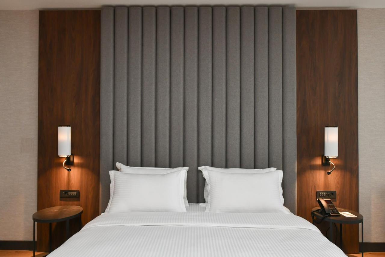 Crowne Plaza Ankara By Ihg Hotel Exterior foto