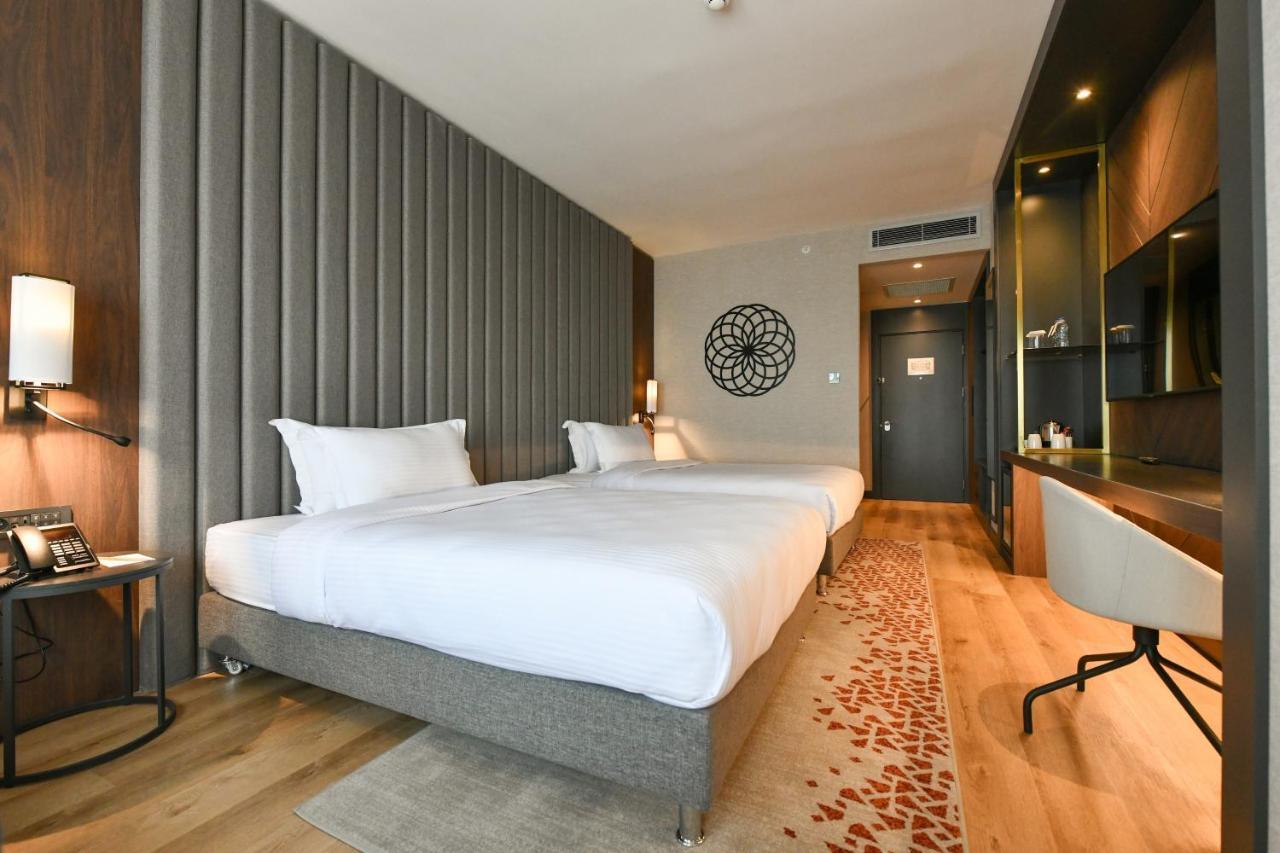 Crowne Plaza Ankara By Ihg Hotel Exterior foto