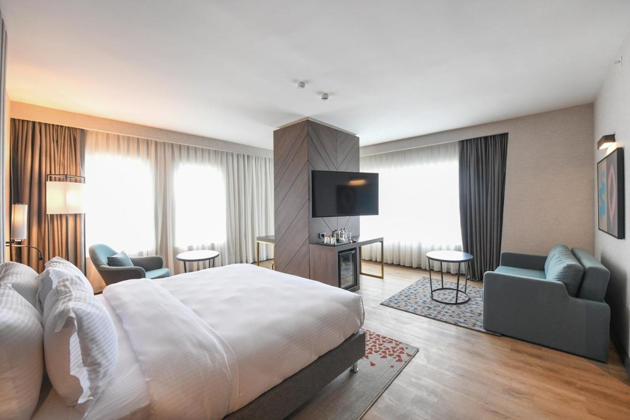Crowne Plaza Ankara By Ihg Hotel Exterior foto